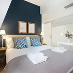 Guestready - Modern And Exquisite Near Estrela アパート リスボン